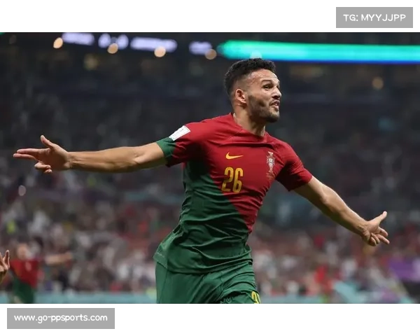 贡萨洛首演完美帽子戏法,头球凌空脚后跟俱进创个人里程碑 贡萨洛首演完美帽子戏法,头球凌空脚后跟俱进创个人里程碑